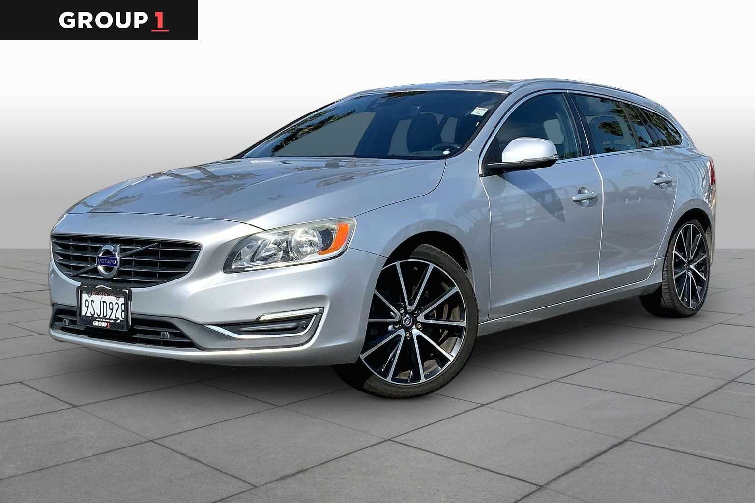 2016 Volvo V60 Premier