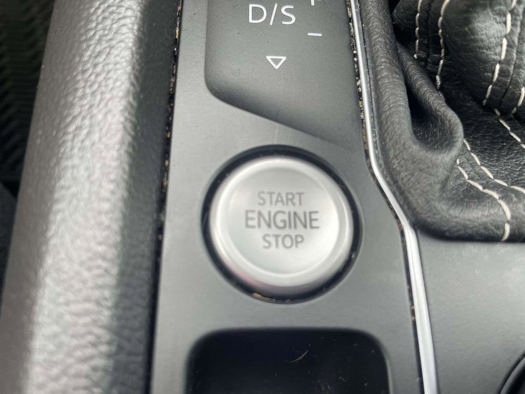 Used 2023 Gray Volkswagen 3.6L V6 SEL R-Line image 22