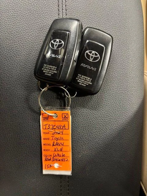 Used 2024 WIND CHILL PEARL Toyota  image 16