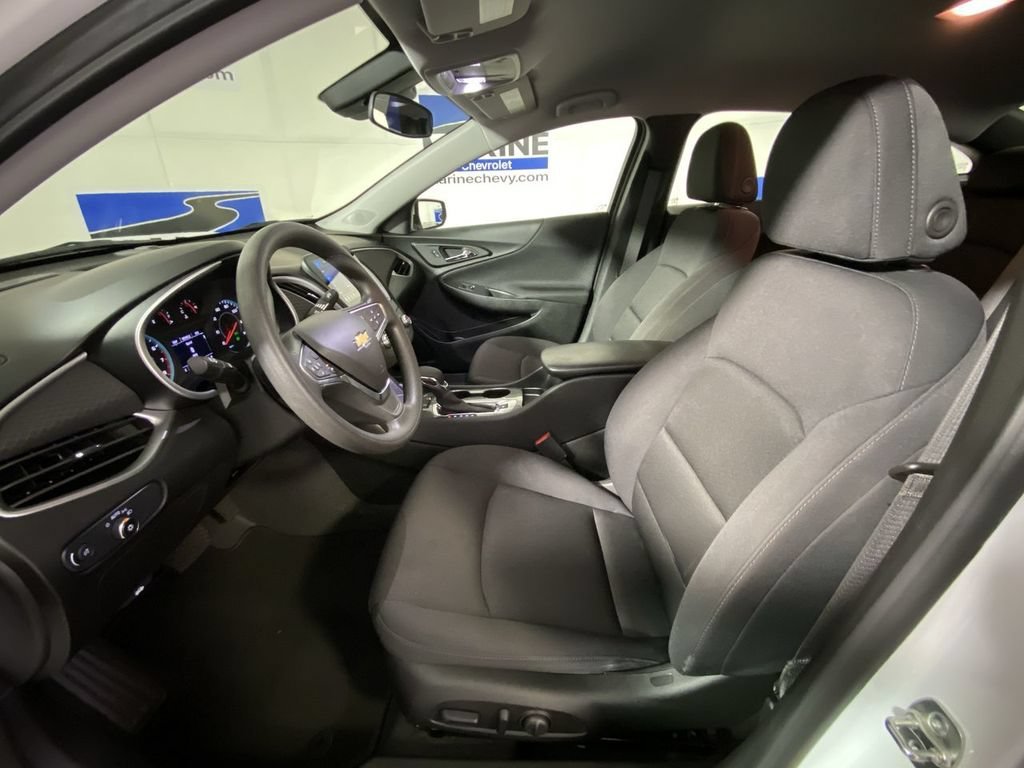 Used 2024 Summit White Chevrolet FL image 24