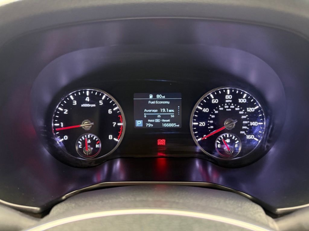 Used 2021 White Kia EX image 5