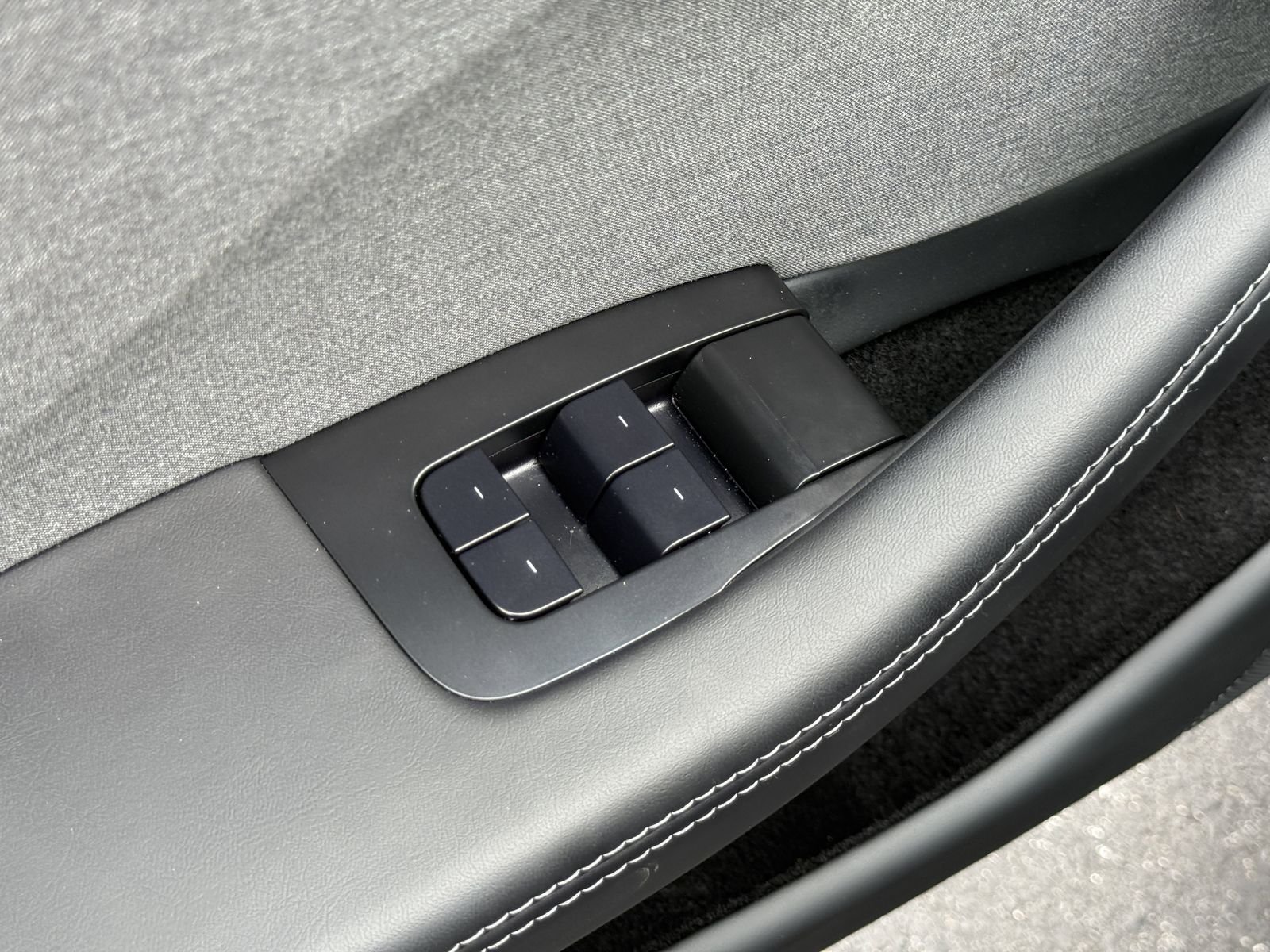 Used 2025 Stealth Gray Tesla Long Range image 18