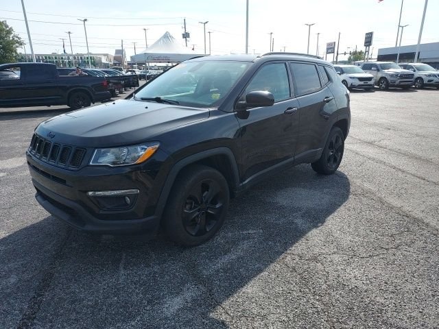 Used 2018 Black Jeep Latitude image 8