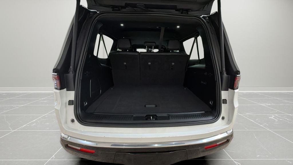 Used 2024 White Jeep Series III image 16