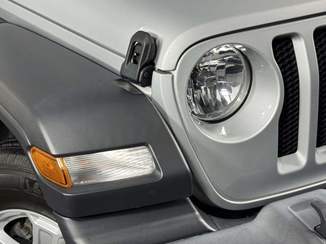 Used 2022 Silver Jeep Unlimited Sport S image 15