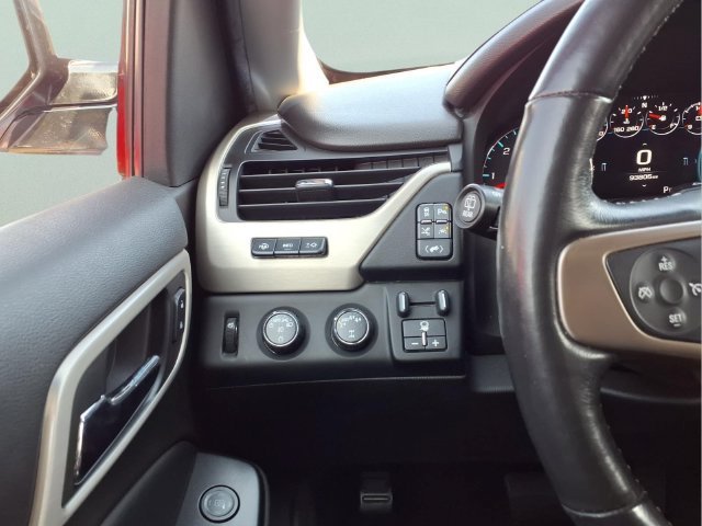 Used 2018 SUMMIT WHITE GMC Denali image 12