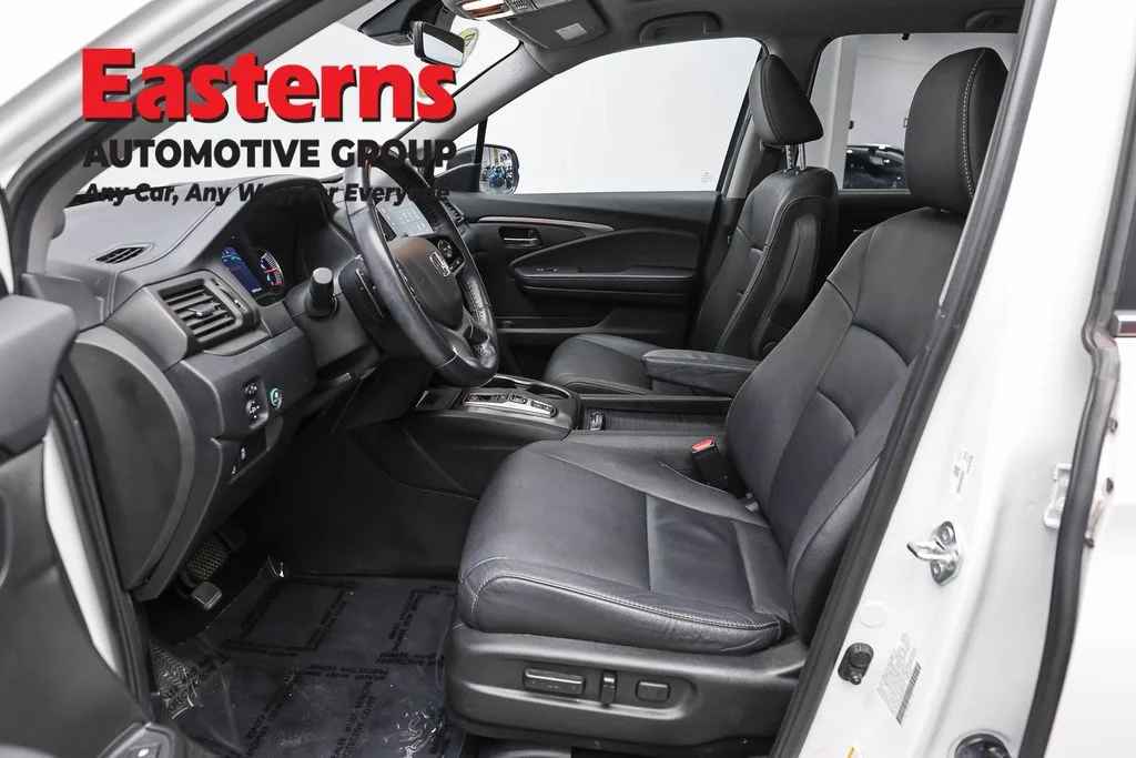 Used 2022 White Honda Special Edition image 14