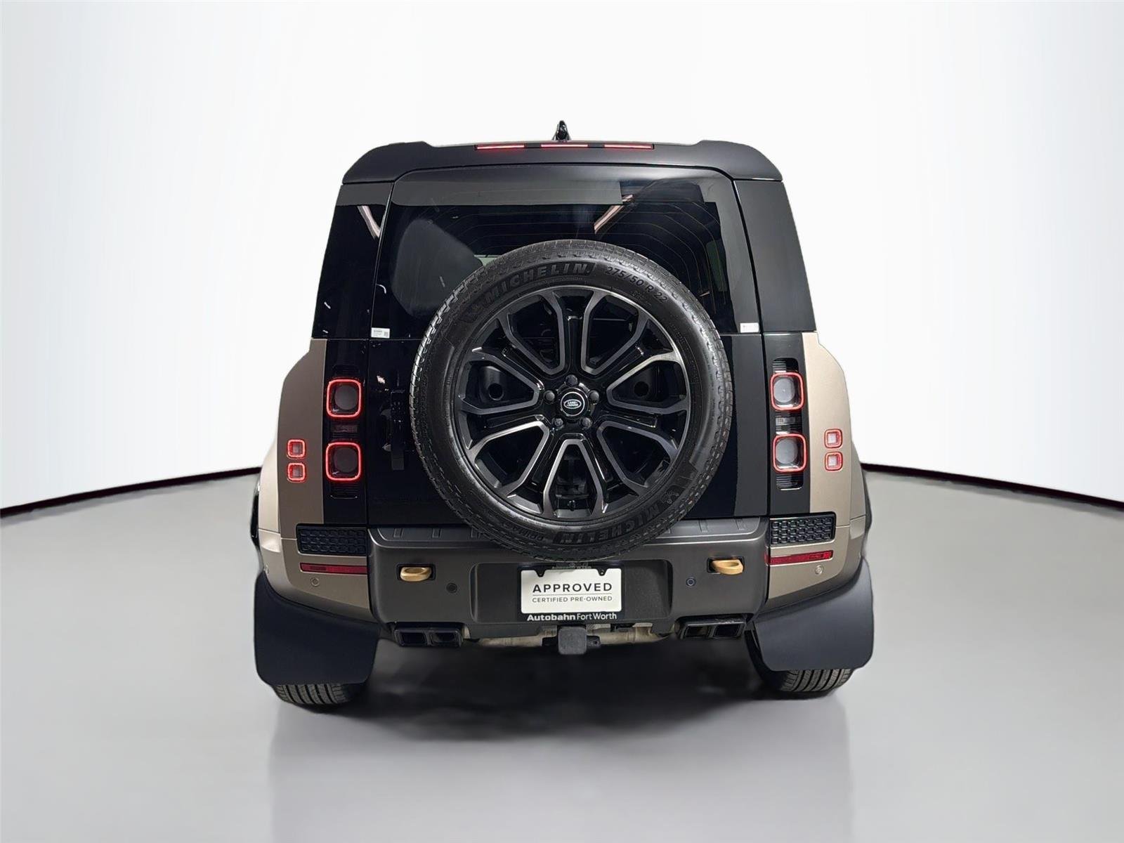 Certified Used 2025 Petra Copper Land Rover OCTA 635PS image 6