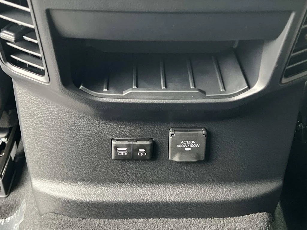 New 2026 Ice Cap Toyota SR5 image 18