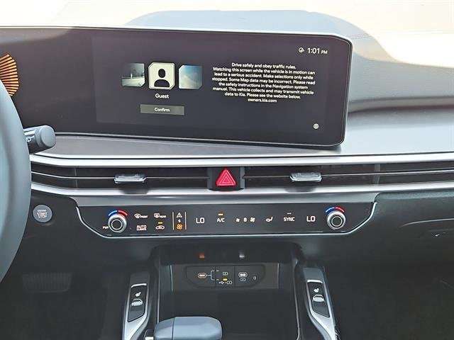 2025 Kia Sorento S - Photo 20