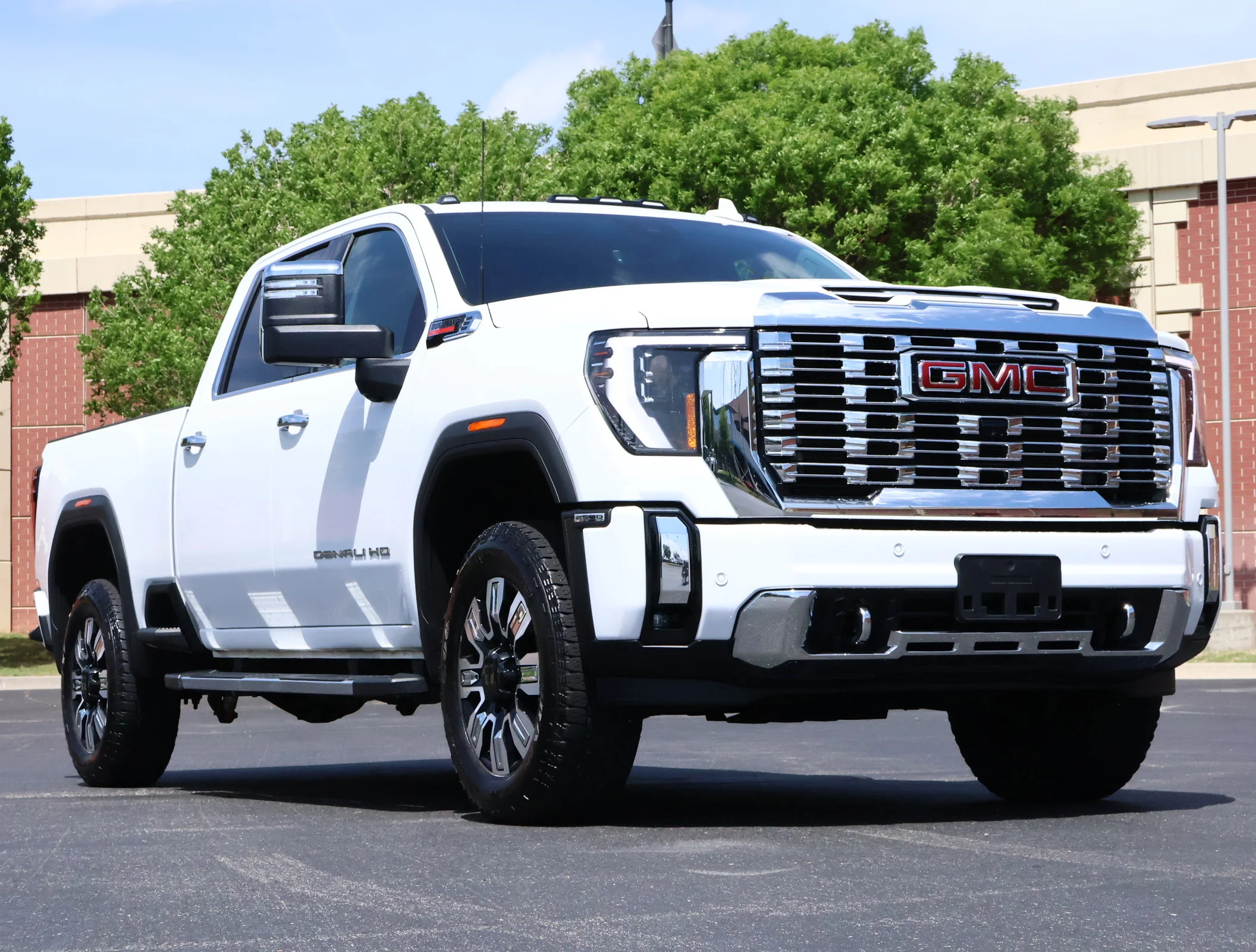 2024 GMC Sierra 4WD Crew Cab Standard Box Denali's photo