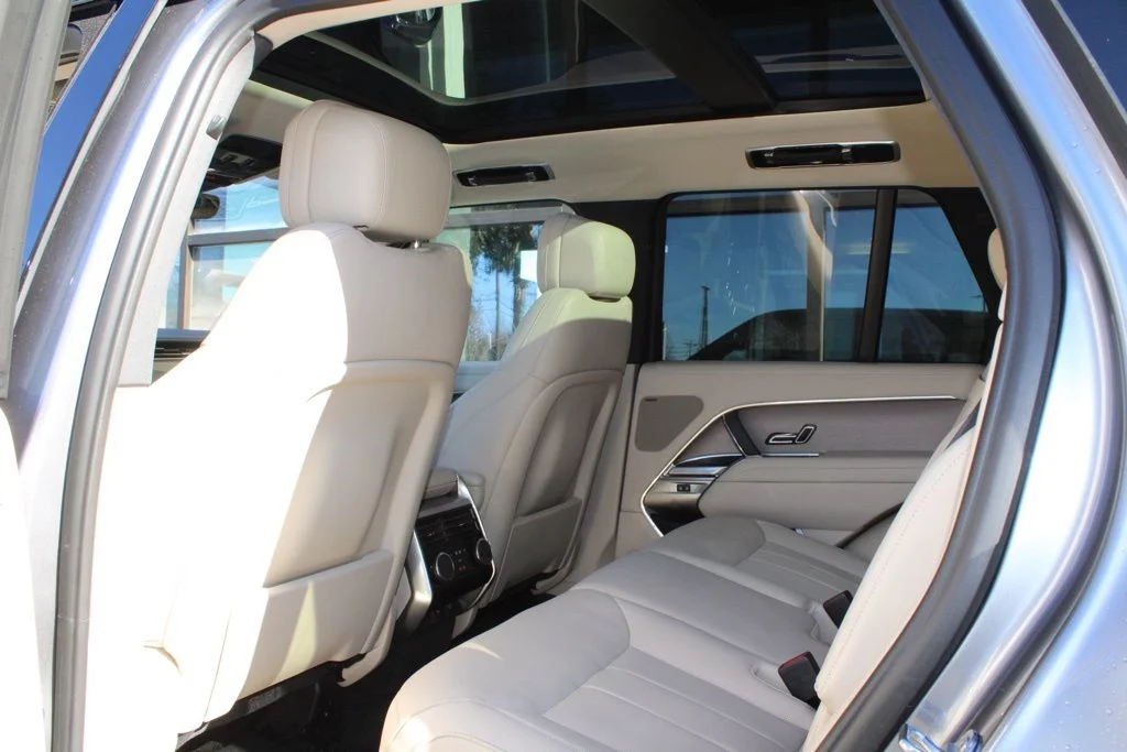2023 Land Rover Range Rover SE - Photo 34