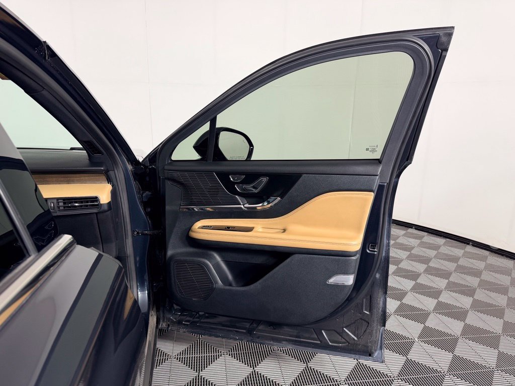 Certified Used 2022 Blue Lincoln Reserve image 37