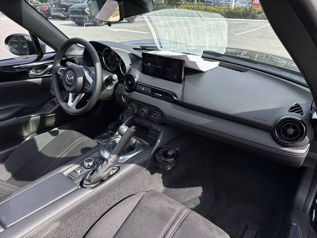 2026 Mazda MX-5 Miata Club - Photo 14