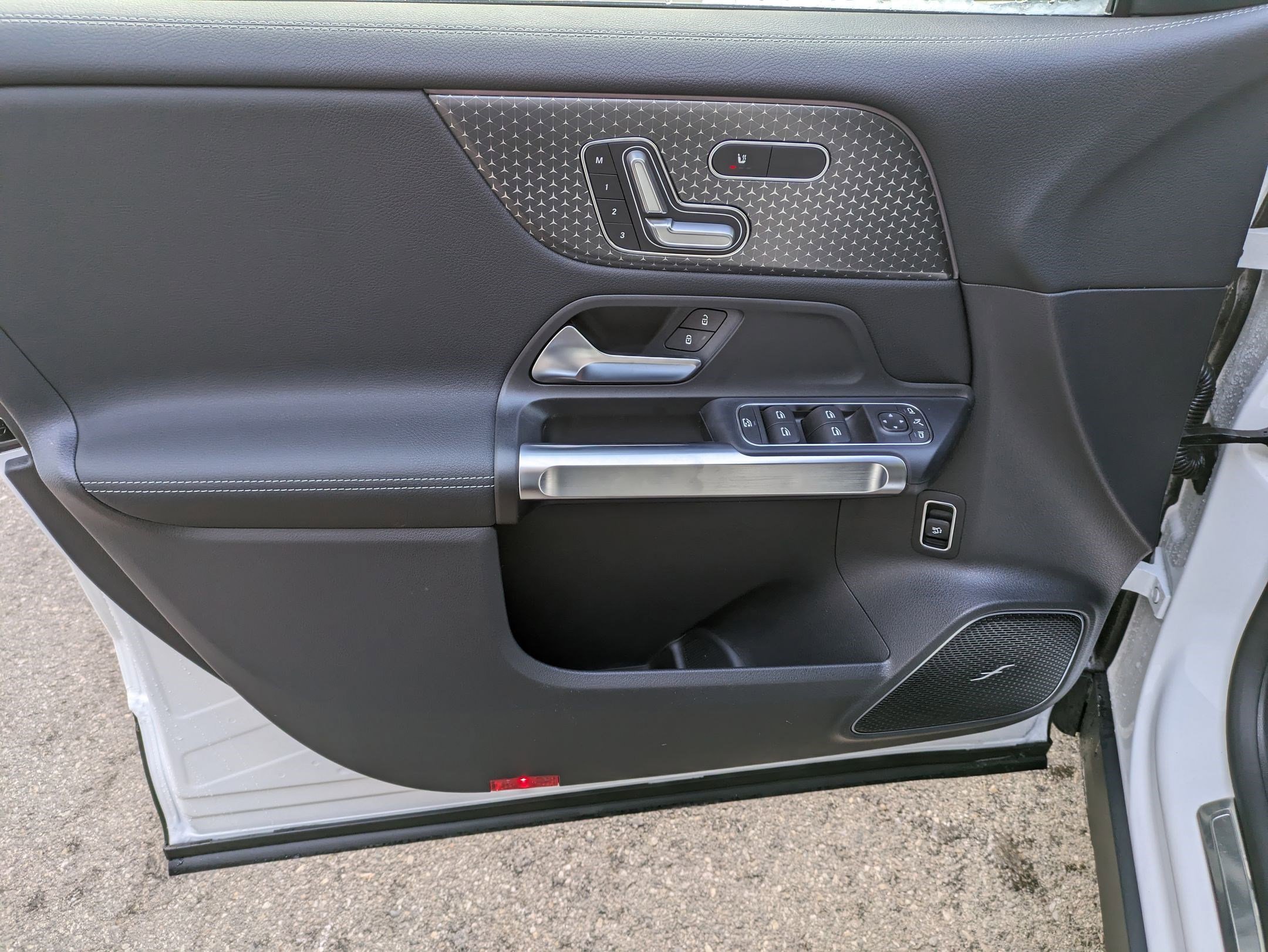 2025 Mercedes-Benz EQB Base - Photo 10