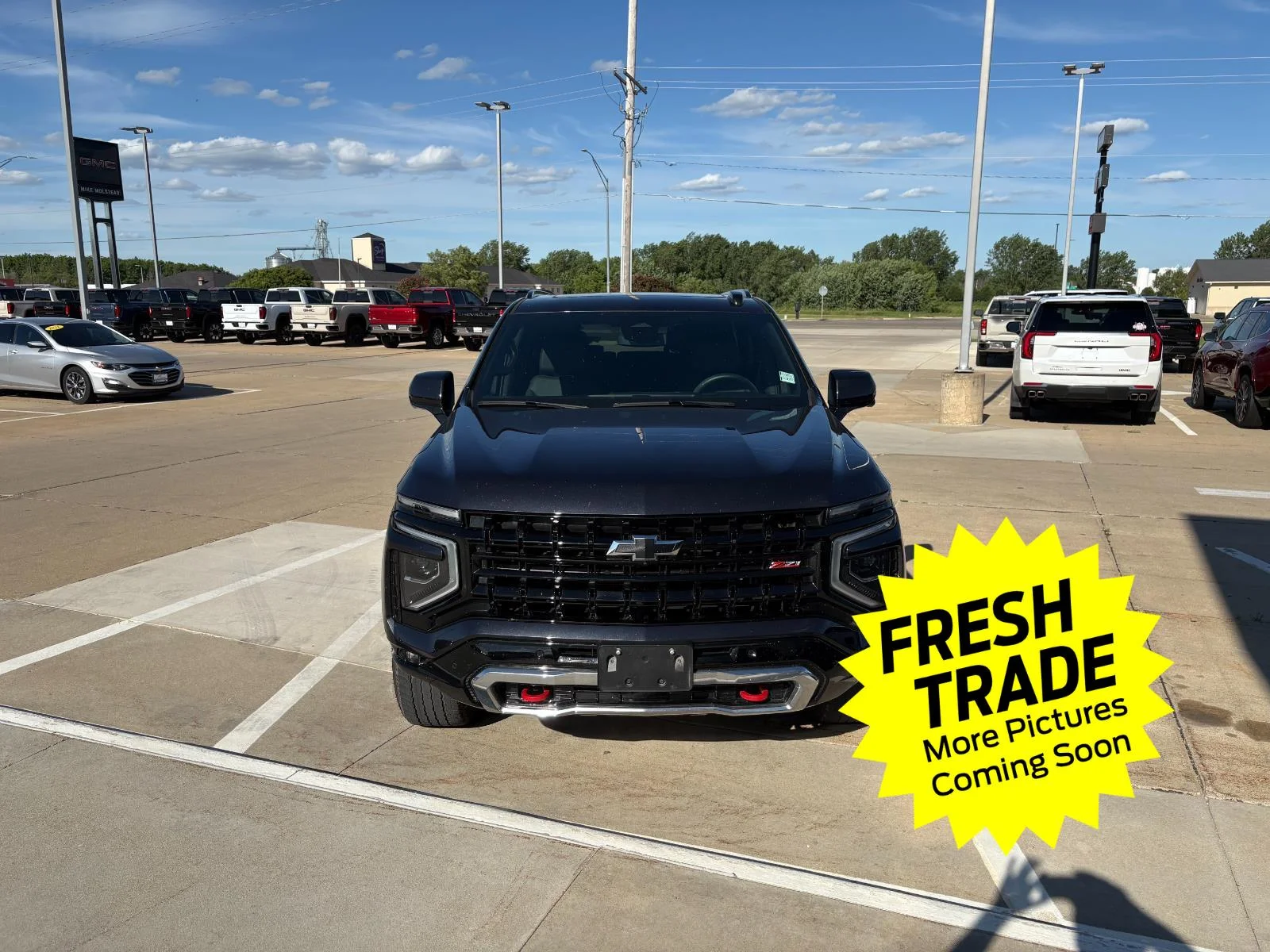 Used 2025 Dark Ash Metallic Chevrolet Z71 image 9