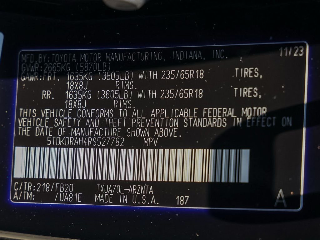 2024 Toyota Highlander LE - Photo 30