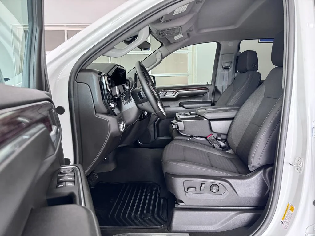 2024 GMC Sierra 1500 Elevation - Photo 11
