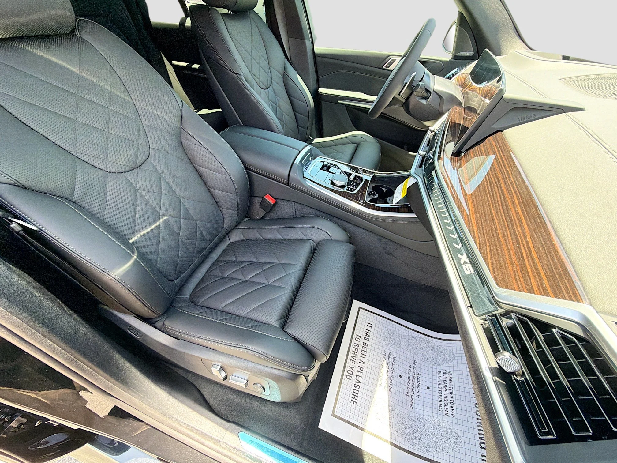 New 2026 Black Sapphire Metallic BMW xDrive40i image 15