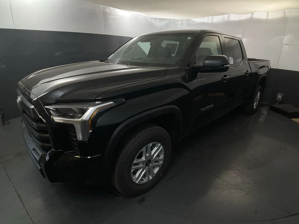 New 2026 Midnight Black Metallic Toyota SR5 image 12