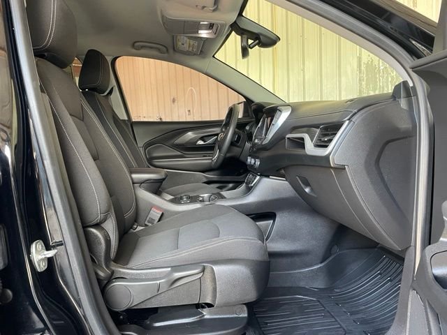 Used 2022 Black GMC SLE image 21