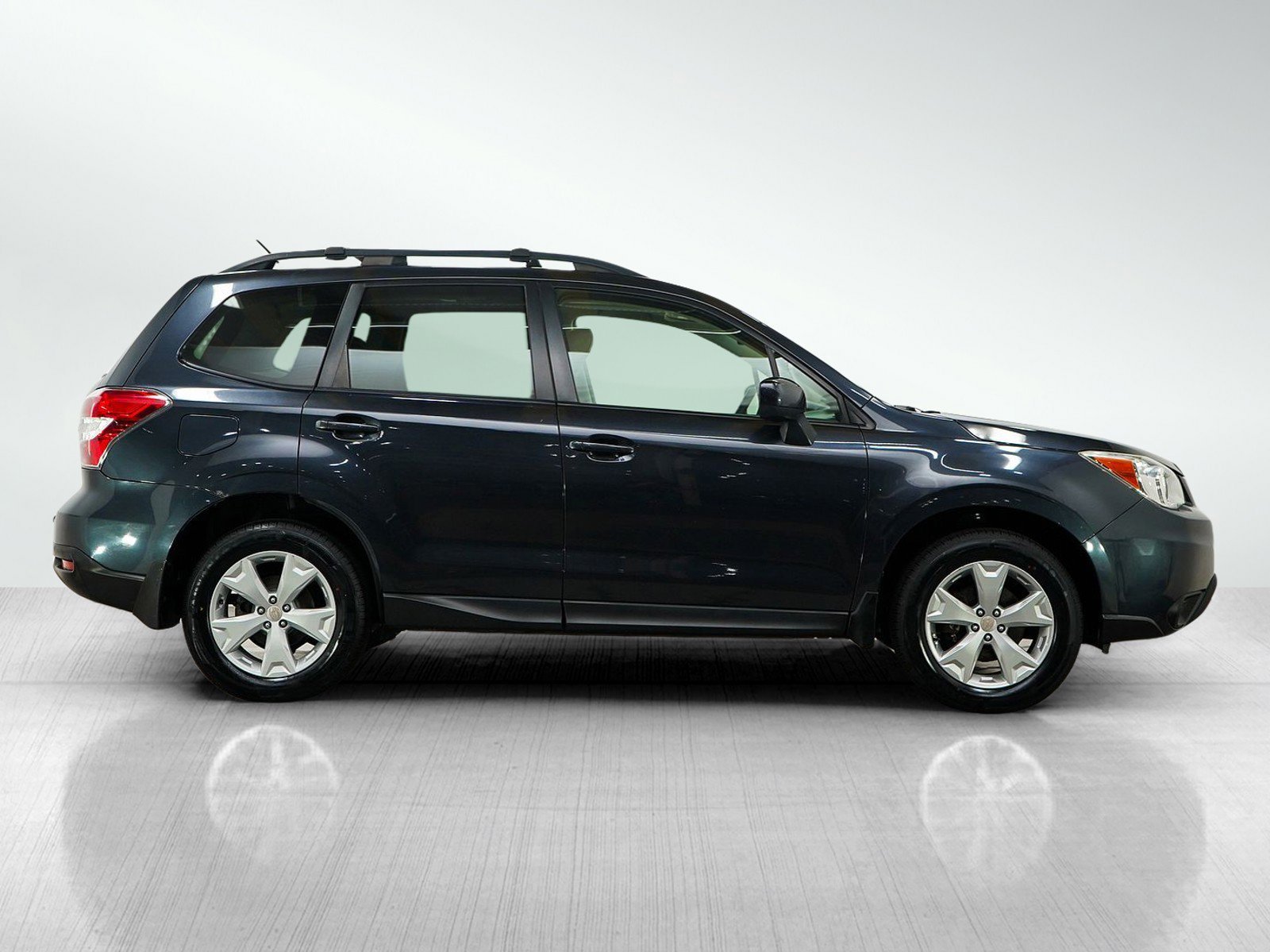 Used 2015 Dark Gray Metallic Subaru 2.5i Premium image 6