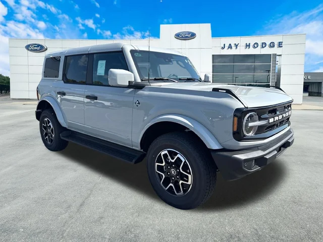 2026 Ford Bronco Outer Banks®