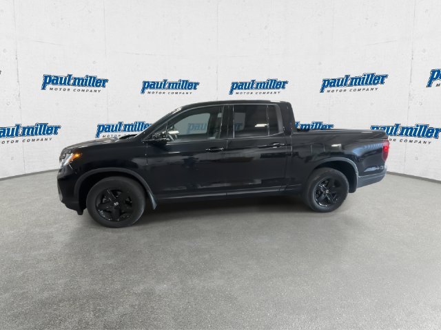 Certified Used 2023 Black Honda Black Edition image 6