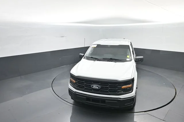 Used 2025 Oxford White Ford XL image 26