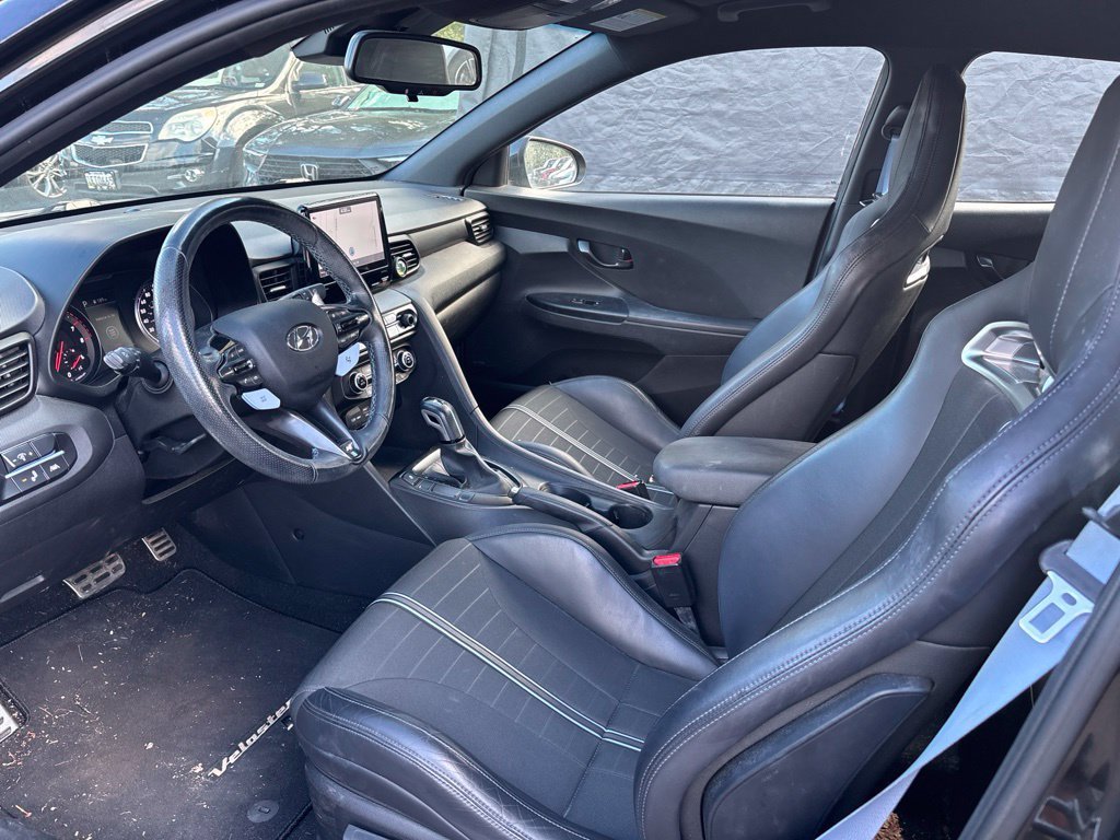 Used 2022 Ultra Black Hyundai  image 11