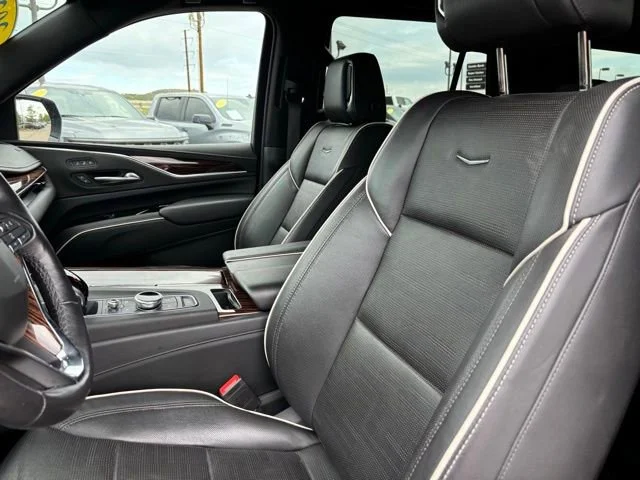 Used 2022 Black Raven Cadillac Premium Luxury image 12
