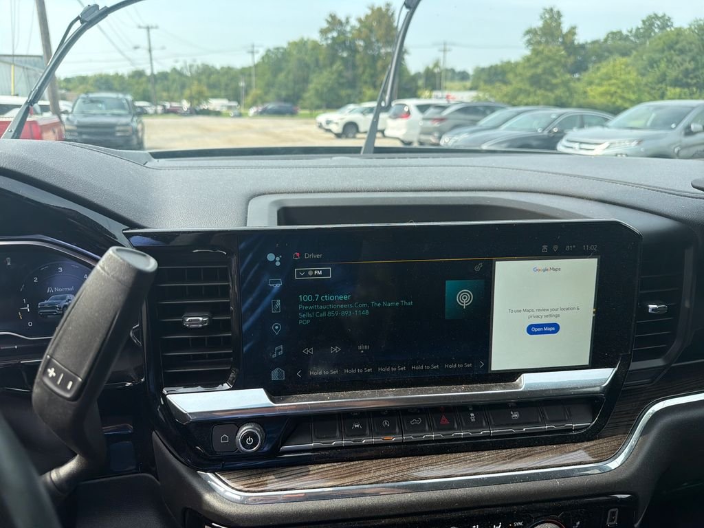 Used 2024 Gray Chevrolet LT image 22