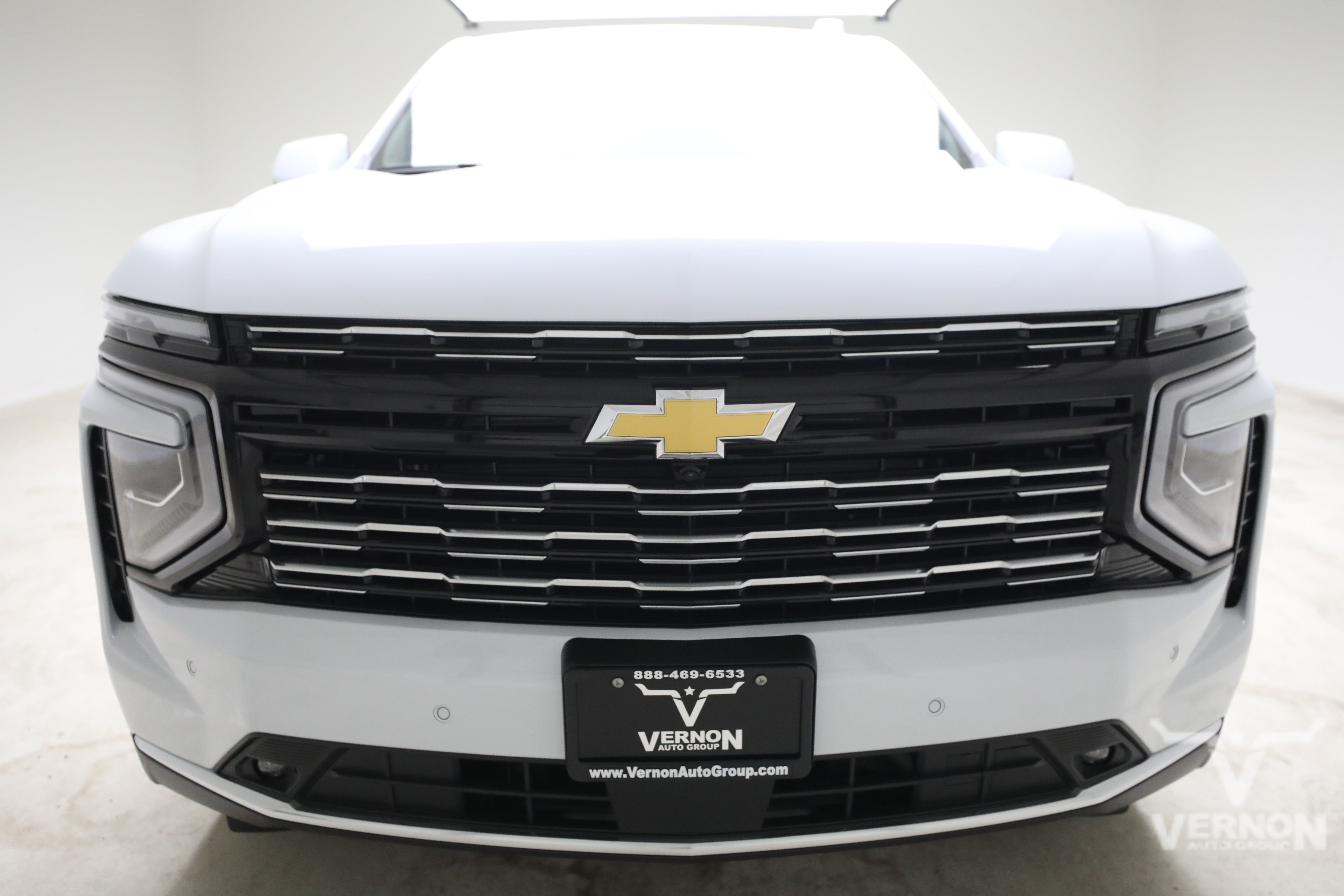 New 2026 Polar White Tricoat Chevrolet N image 8