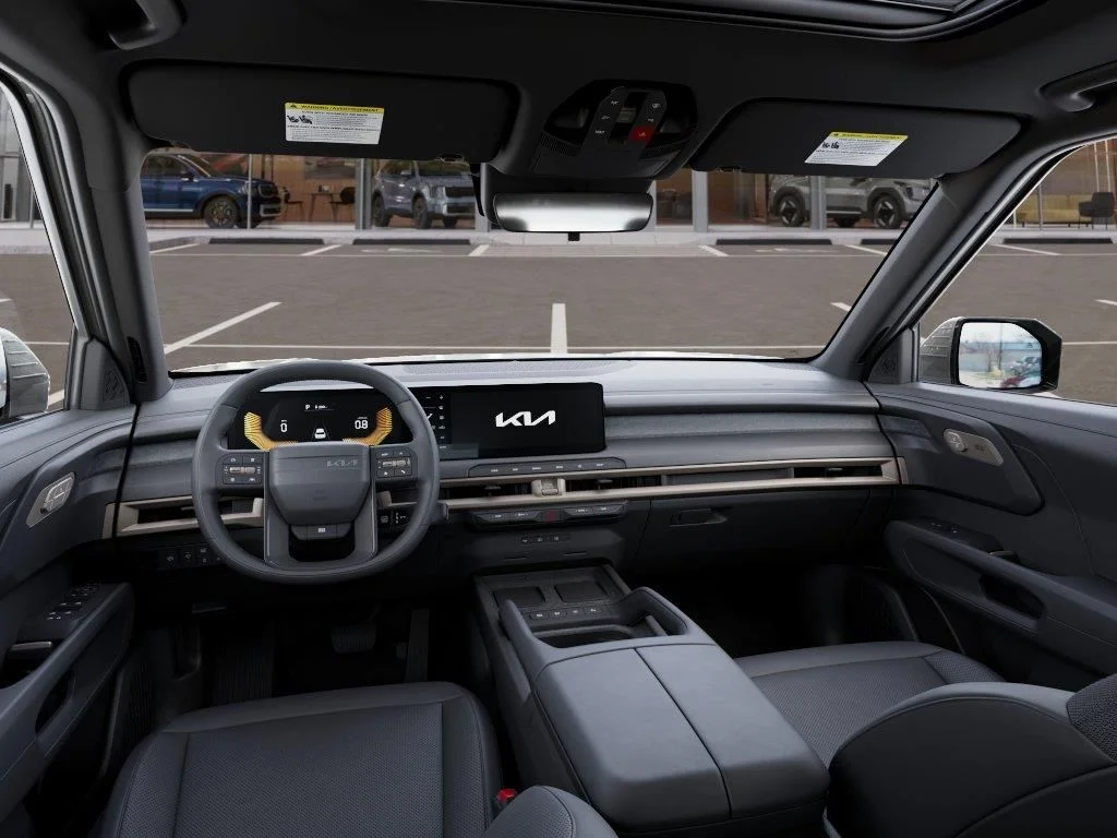 New 2027 Silver Kia S image 14