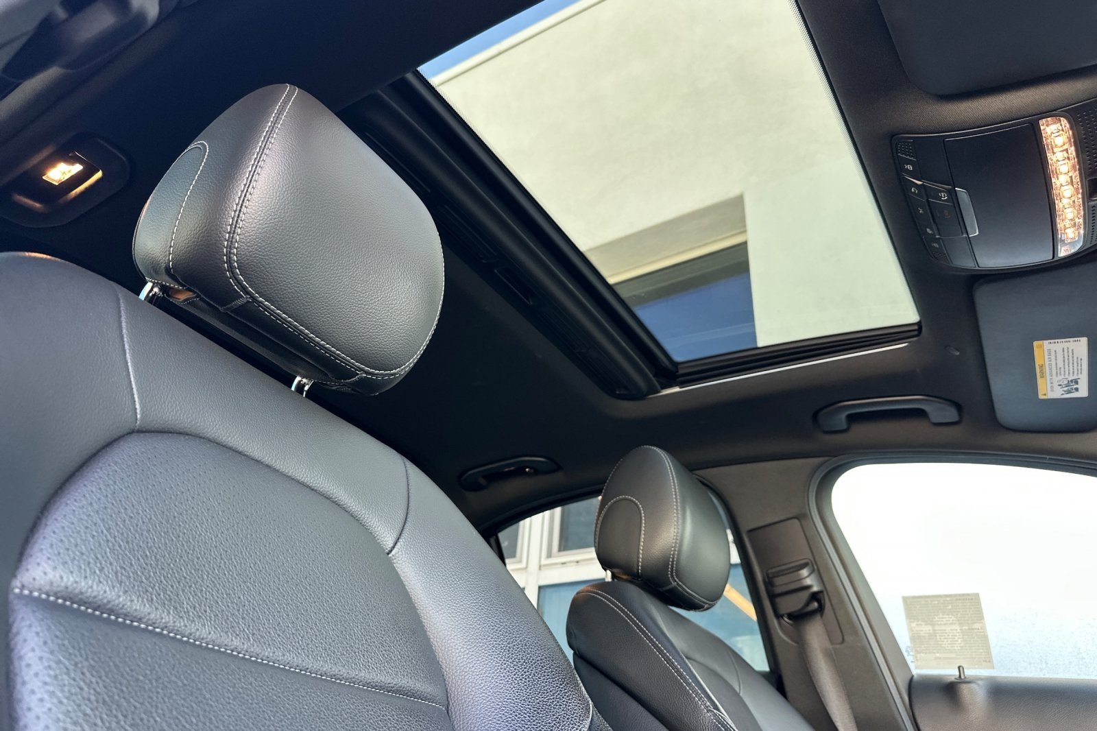 Used 2019 WHITE Mercedes-Benz C 300 image 15
