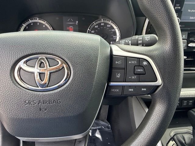 Used 2022 Silver Toyota L image 28