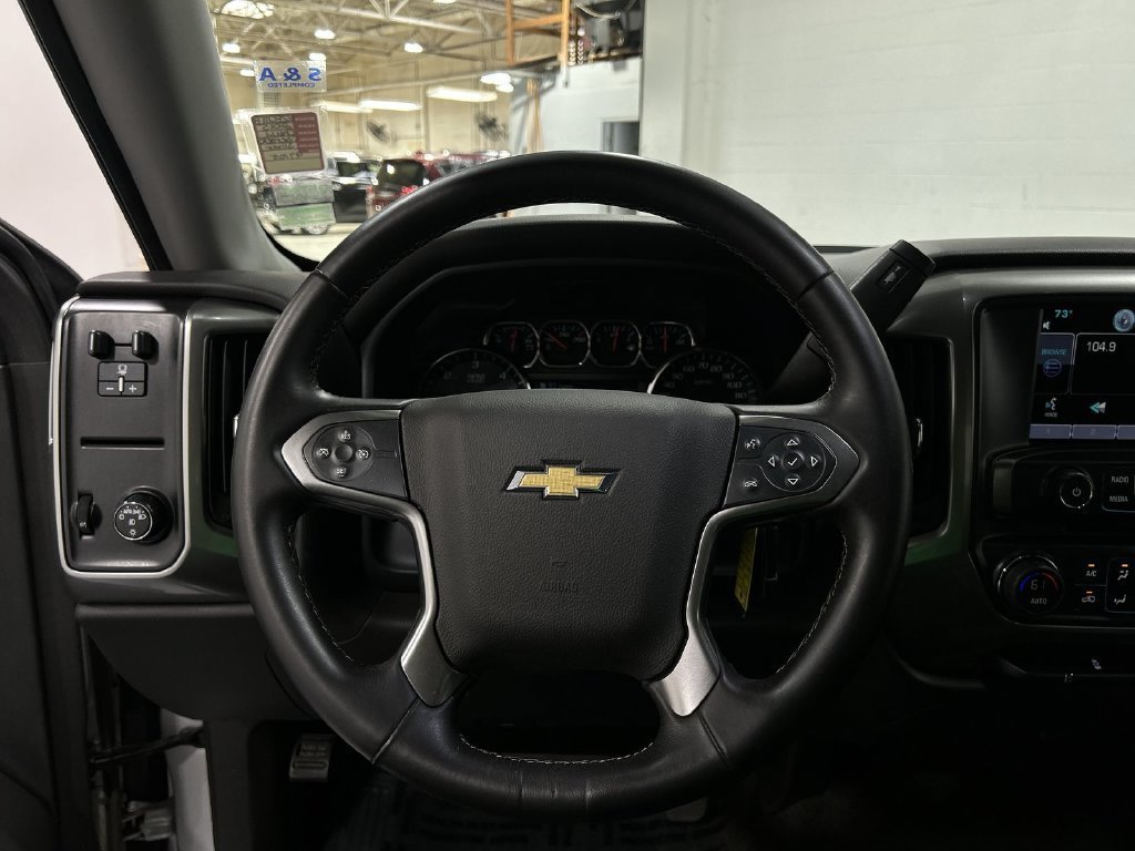 Used 2015 SILVER ICE METALLIC Chevrolet LT image 11