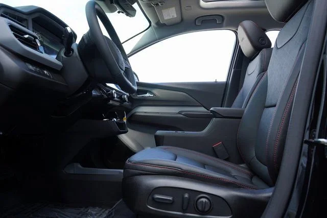 New 2027 Mosaic Black Metallic Chevrolet RS image 20