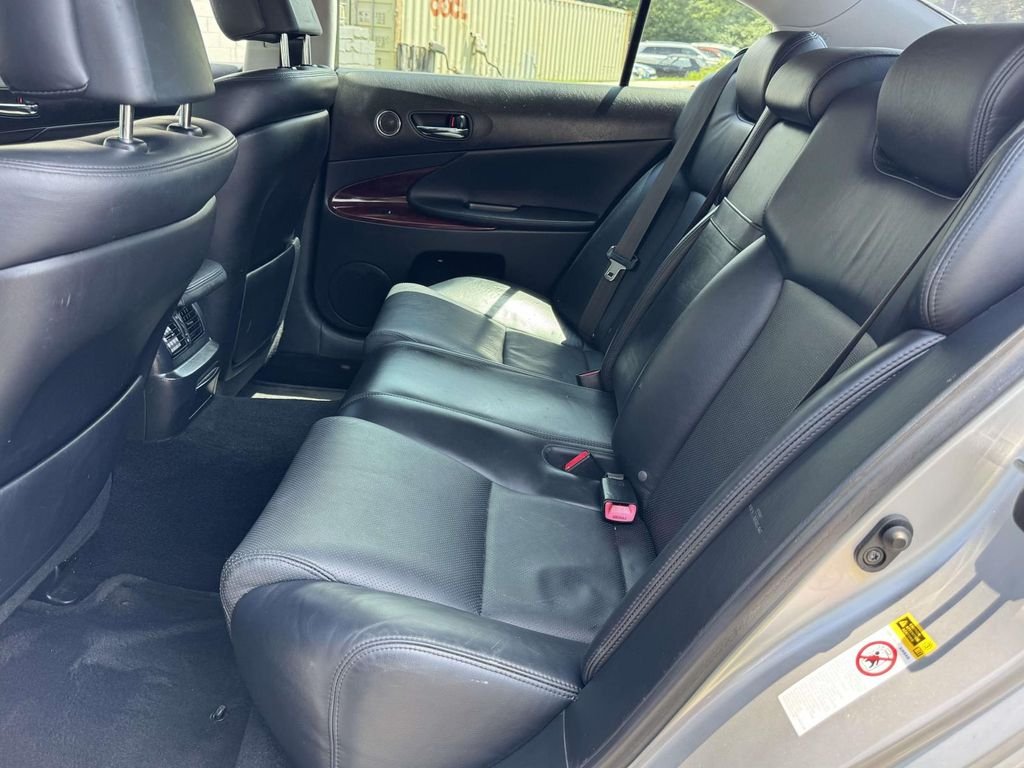 Used 2009 Silver Lexus 350 image 17