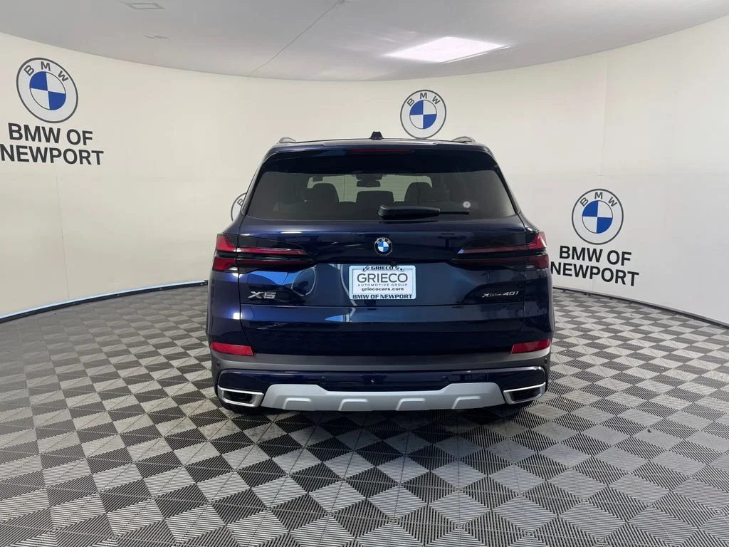 Used 2026 Blue BMW xDrive40i image 9