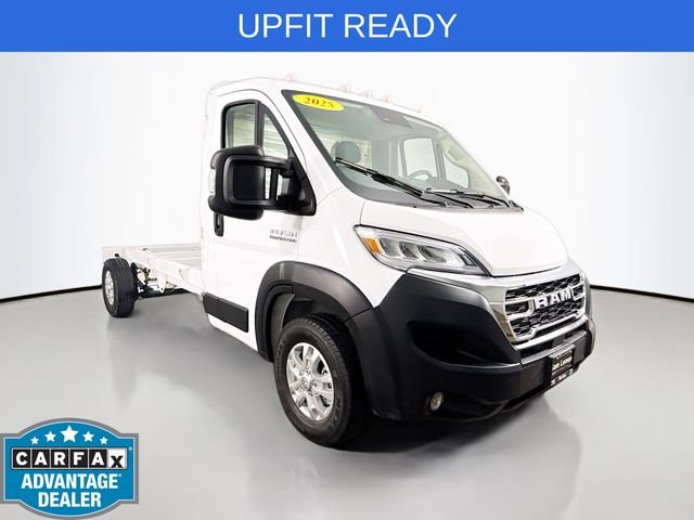 2025 RAM ProMaster Cutaway 3500 SLT 159" WB Low Roof 104" CA's photo