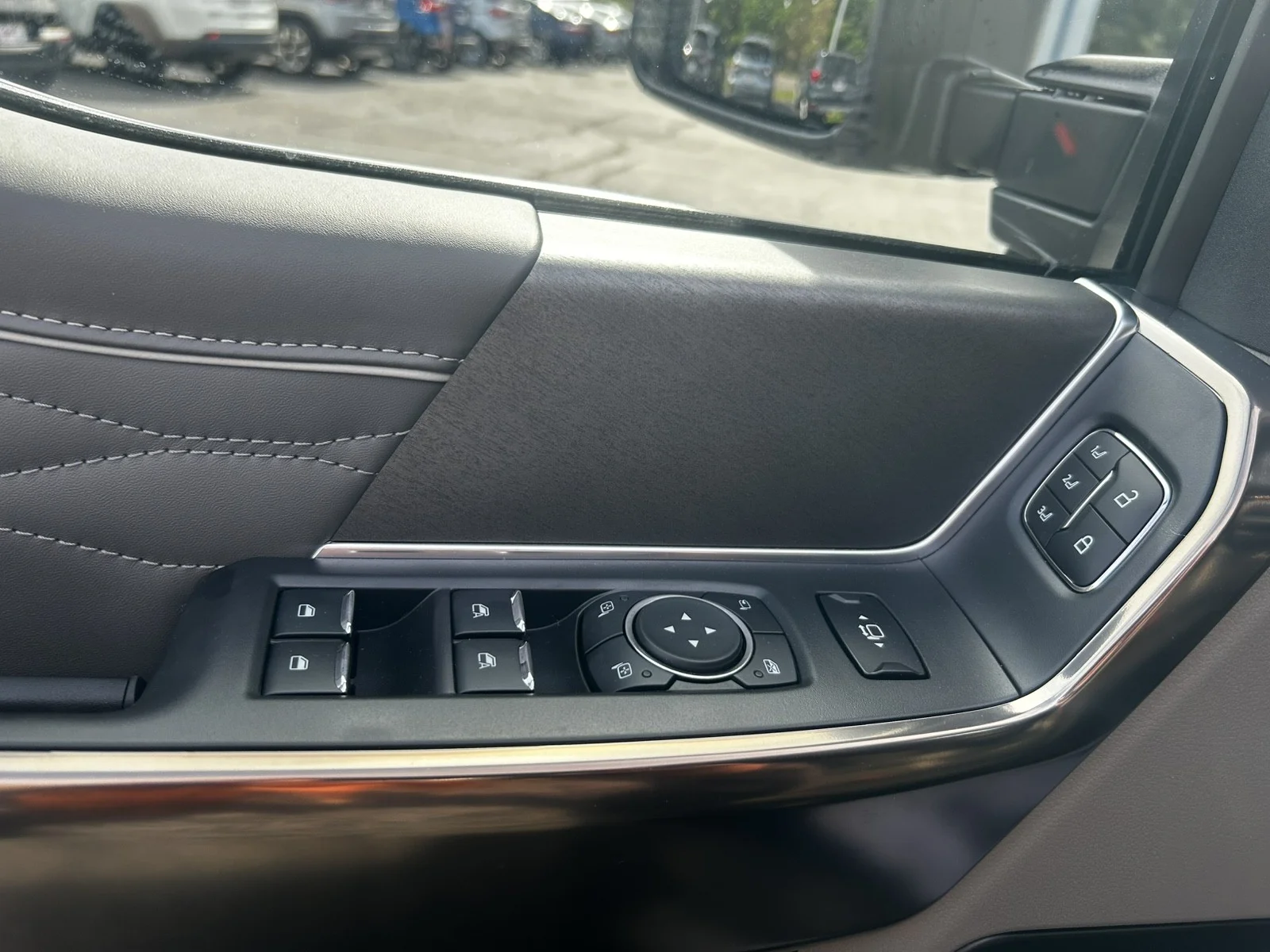 New 2026 Avalanche Ford Platinum image 11