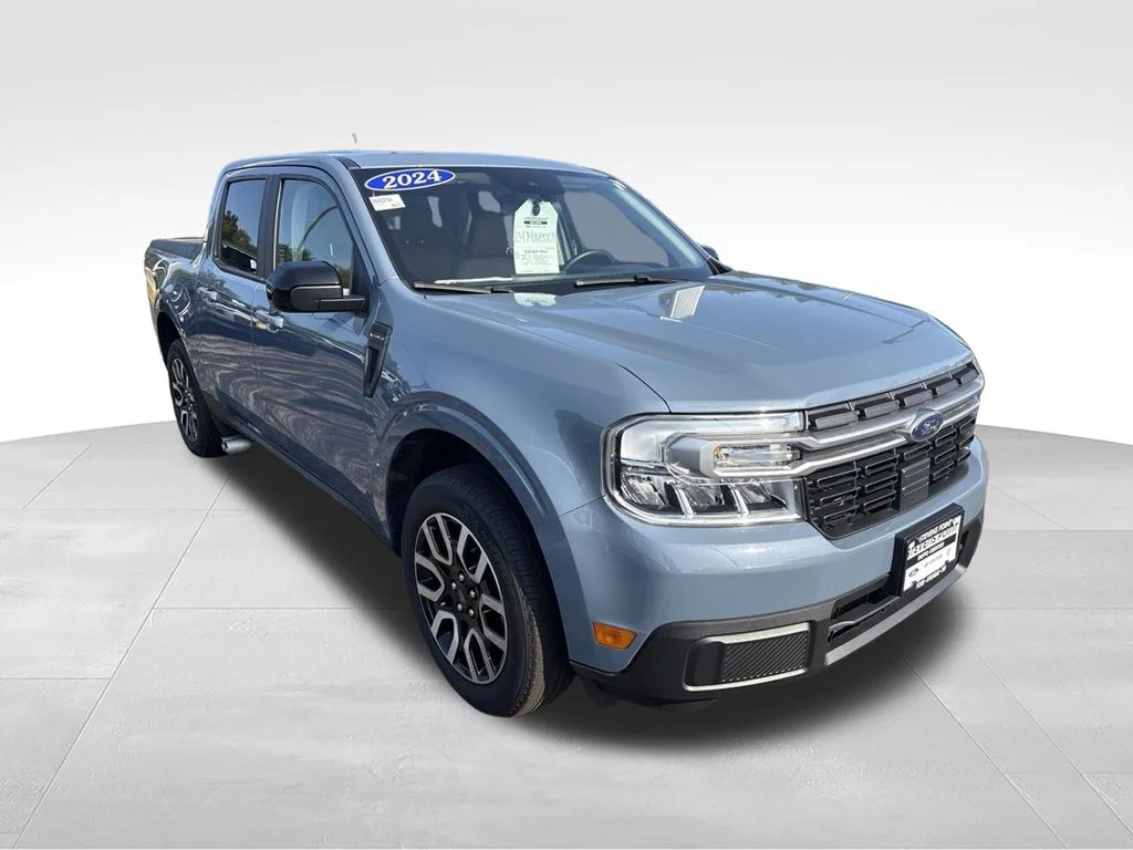 Used 2024 Azure Gray Metallic Tri-Coat Ford Lariat image 8