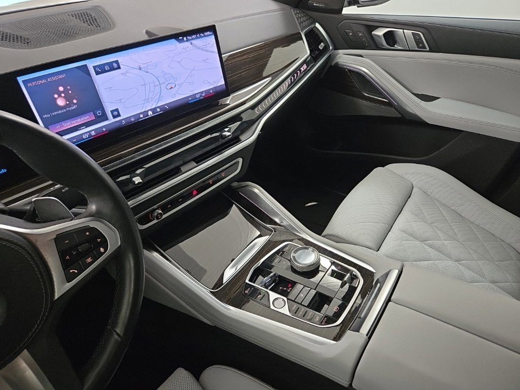 Used 2024 Carbon Black Metallic BMW xDrive40i image 12