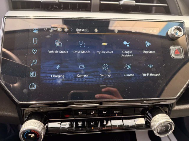 2027 Chevrolet Bolt LT - Photo 19