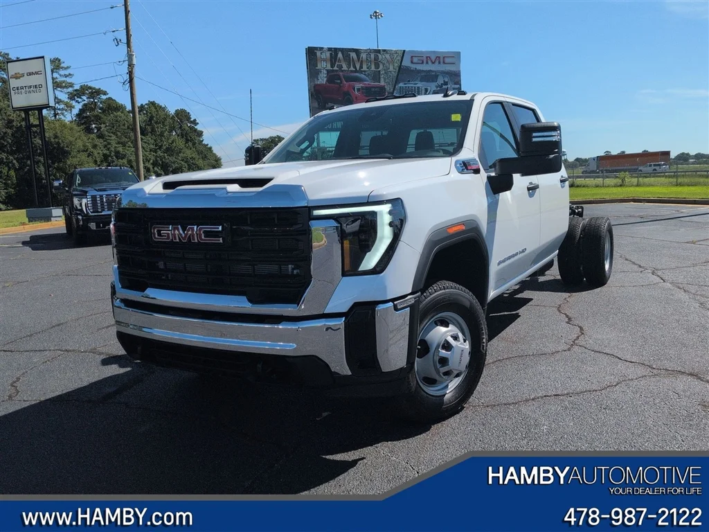 New 2026 Summit White GMC Pro image 25