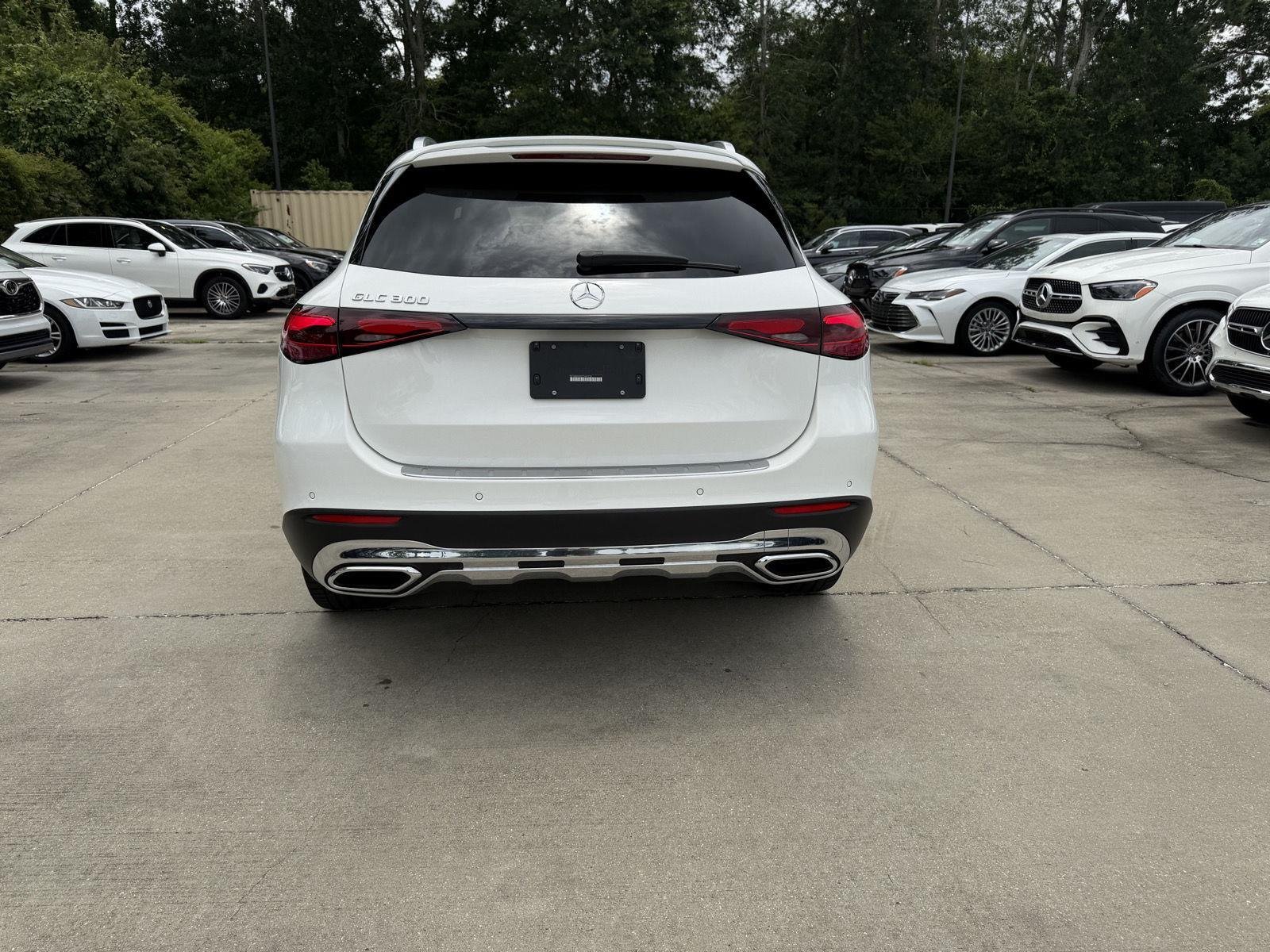 Certified Used 2026 Polar White Mercedes-Benz GLC 300 image 20