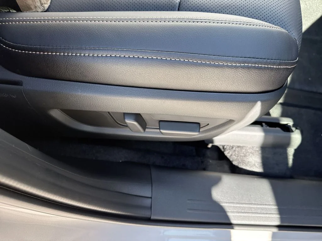 New 2026 Platinum Mazda 3.3 Turbo Premium Plus AWD image 45
