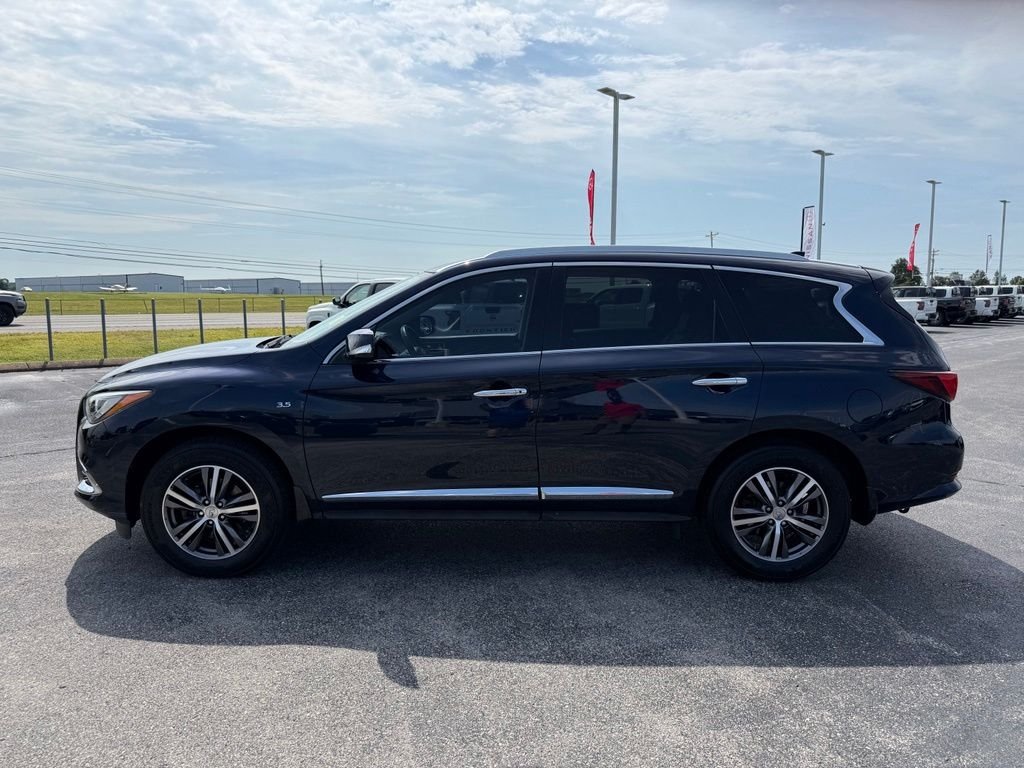 Used 2020 Blue INFINITI LUXE image 40
