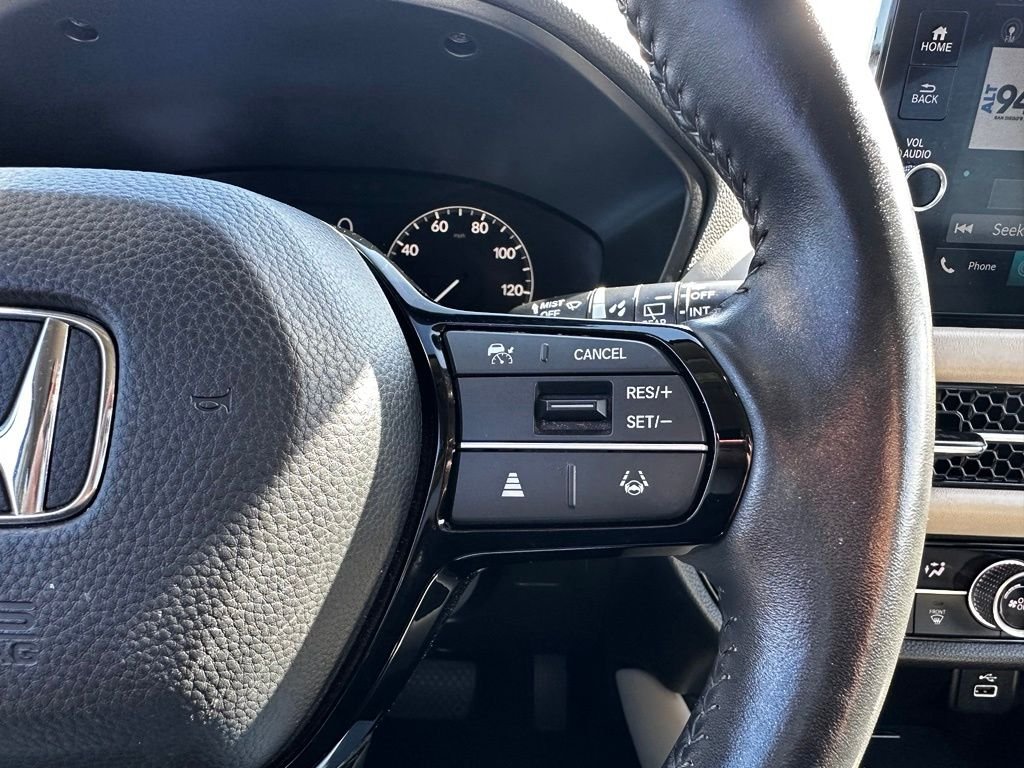 Used 2024  Honda EX-L image 32